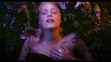 Anna B Savage – Chelsea Hotel #3