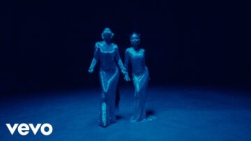 Chloe x Halle – Ungodly Hour