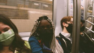 Hannah Jadagu – Think Too Much