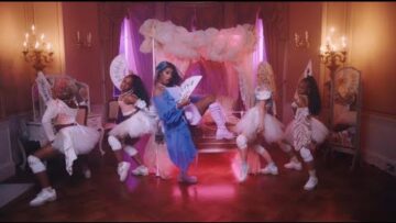 Kamille – Mirror Mirror