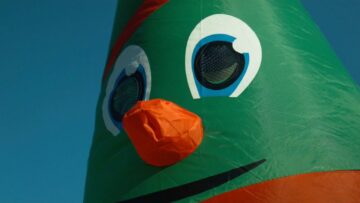 Mac DeMarco – I’ll Be Home for Christmas