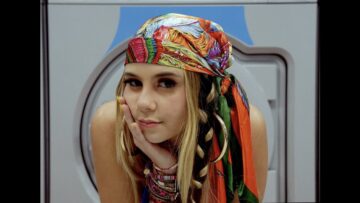 Nonô – LA LA LA (2 Dollar)