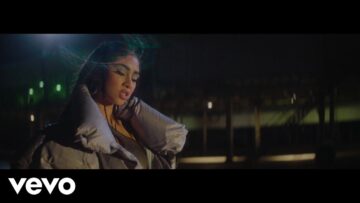 Paloma Mami – Traumada