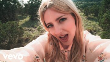 Molly Burch – Heart of Gold