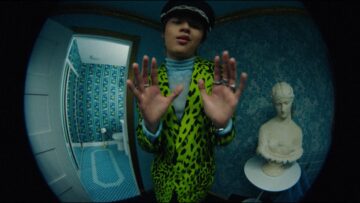 Warren Hue – Omomo Punk