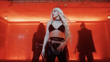 Ava Max – My Head & My Heart