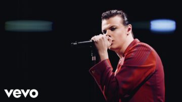 YUNGBLUD – Life On Mars?