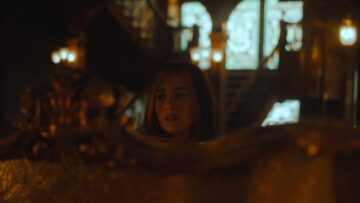 Maddy Hartson – Woman