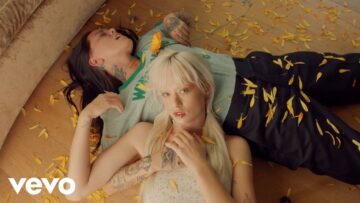 Lauren Sanderson – QUEEN BEE