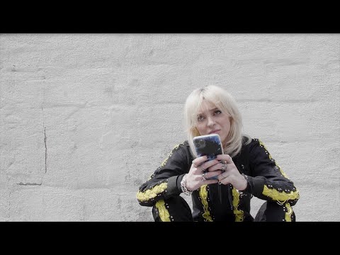 Sophie Powers – Life Goes On!!