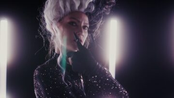 Jessicka – I Hear You Calling