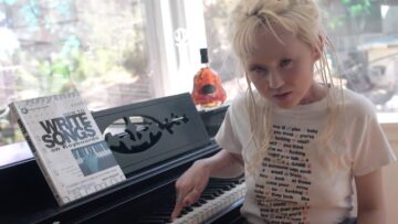 100 Boyfriends (Official No Budget At All Music Video) – Alice Longyu Gao