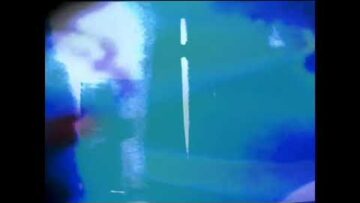 Julia Shapiro – Wrong Time