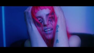 Kyla La Grange – Neverland