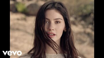 Gracie Abrams – Feels Like