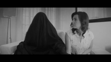 A Place To Bury Strangers – Love Reaches Out