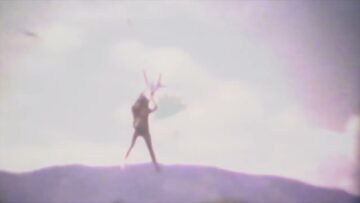 Crystal Eyes – Don’t Turn Around