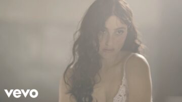 BANKS – I Still Love You