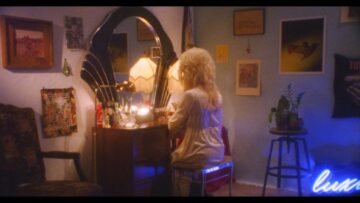 Fashion Club – Feign For Love