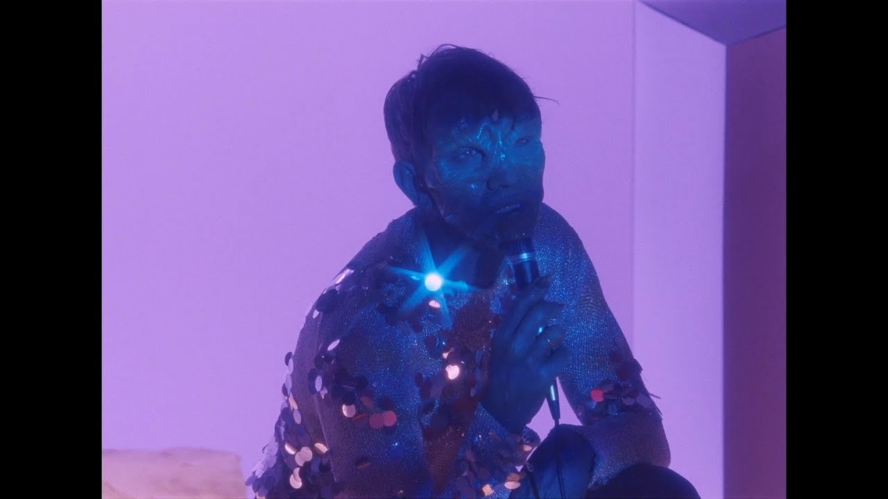 Oliver Sim – Hideous