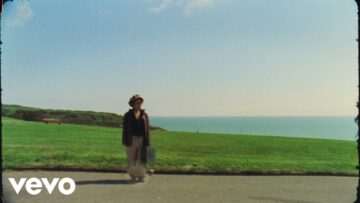 Greentea Peng – Stuck In The Middle