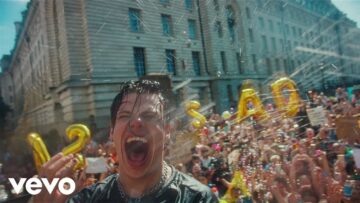 YUNGBLUD – Don’t Feel Like Feeling Sad Today