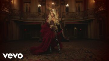 Carrie Underwood – Ghost Story (Alternate Version)