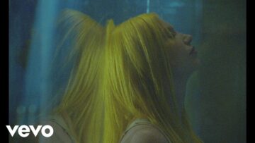 Cailin Russo – LONELY ESTATE