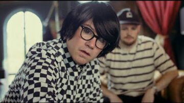 Hawthorne Heights – Spray Paint it Black