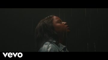 Savannah Ré – WTF