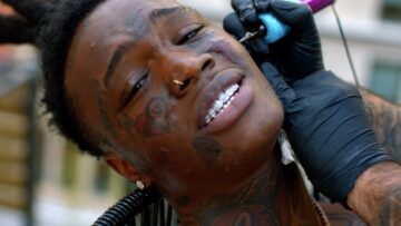 2KBABY – Stand Love