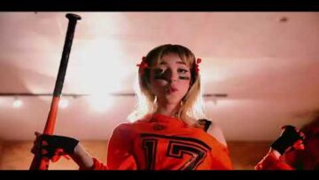 Sophie Powers – See Me