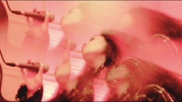 Anouck – WALK AWAY