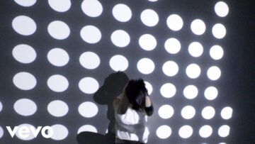 Sharon Van Etten – Serpents (Unreleased 2012 Music Video)