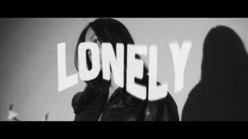 Andrea Clute – Lonely