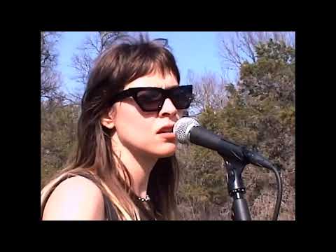 The Yves – A Heart Can Learn To Break