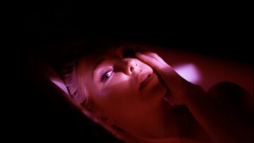 Claire Brooks – Oxygen