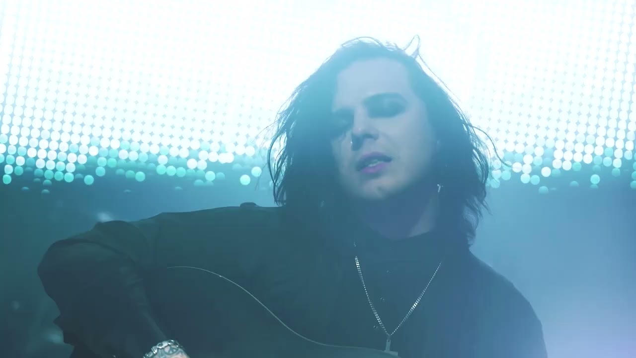 Bloody Heels – The Velvet (Mellow Version)