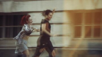 Django Django – No Time ft. Jack Peñate