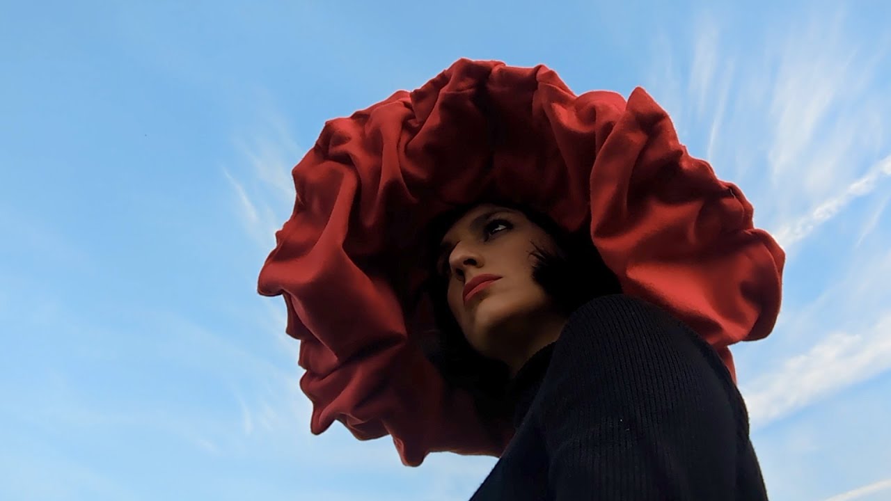 Islet – Hat Person