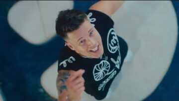 T. Danny – AKÁRKI