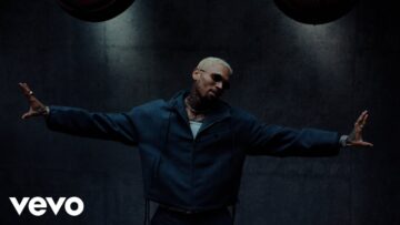 Chris Brown – Sensational