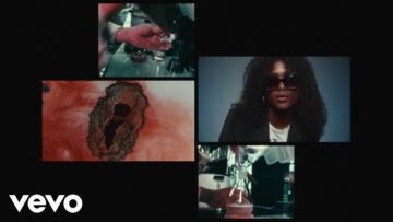 Jelani Aryeh – I’m in Love