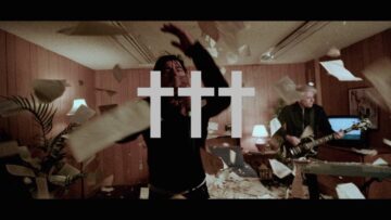 ††† (Crosses) – Vivien