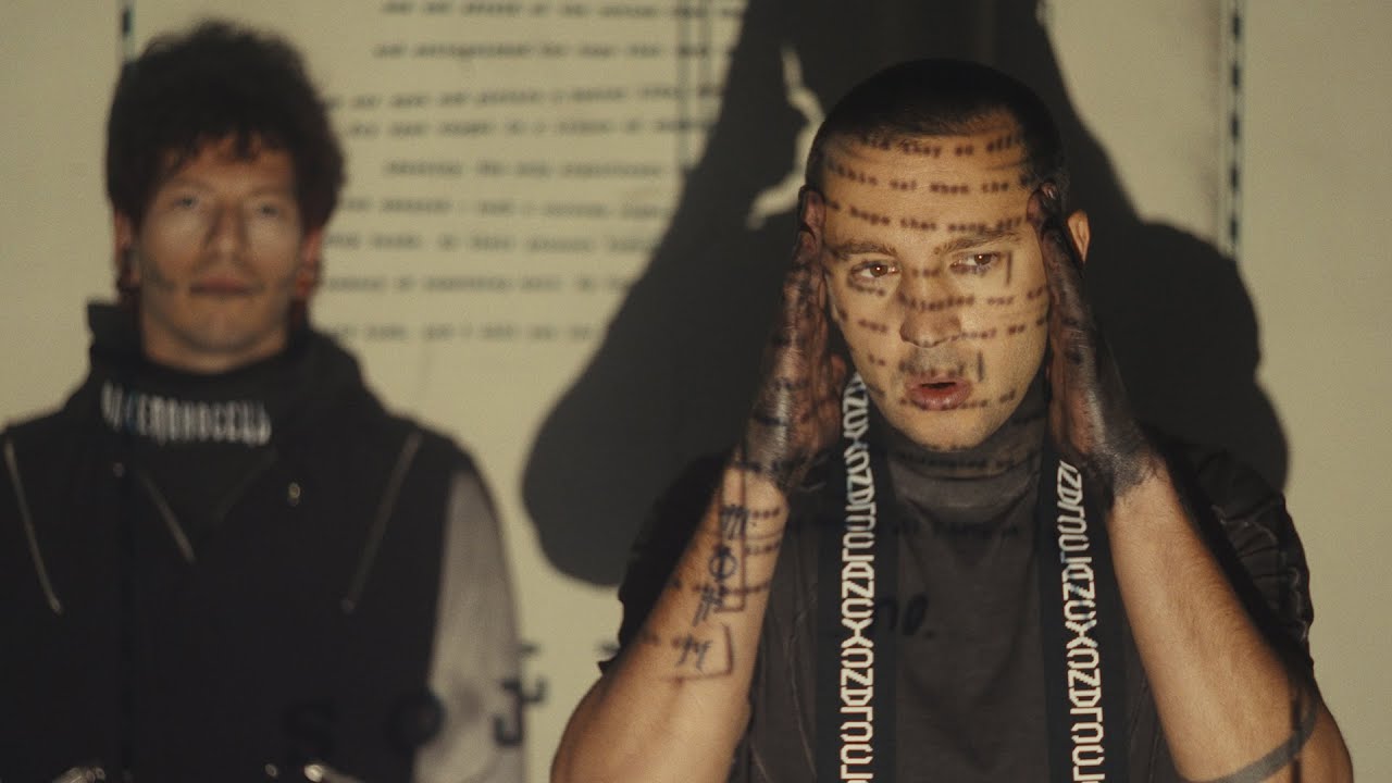 Twenty One Pilots – Overcompensate