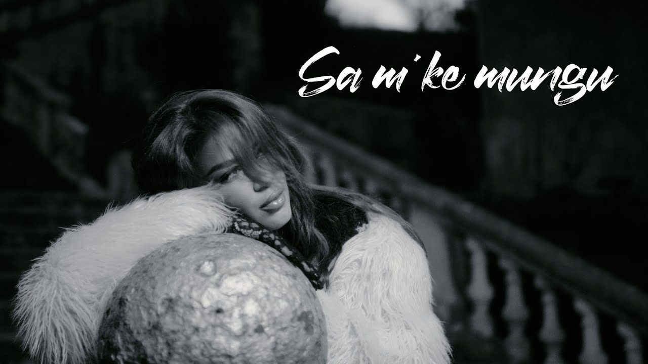 Dhurata Dora – Sa m’ke mungu