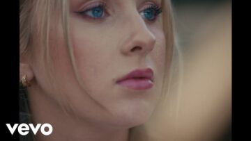 Ashley Kutcher – Favorite Color