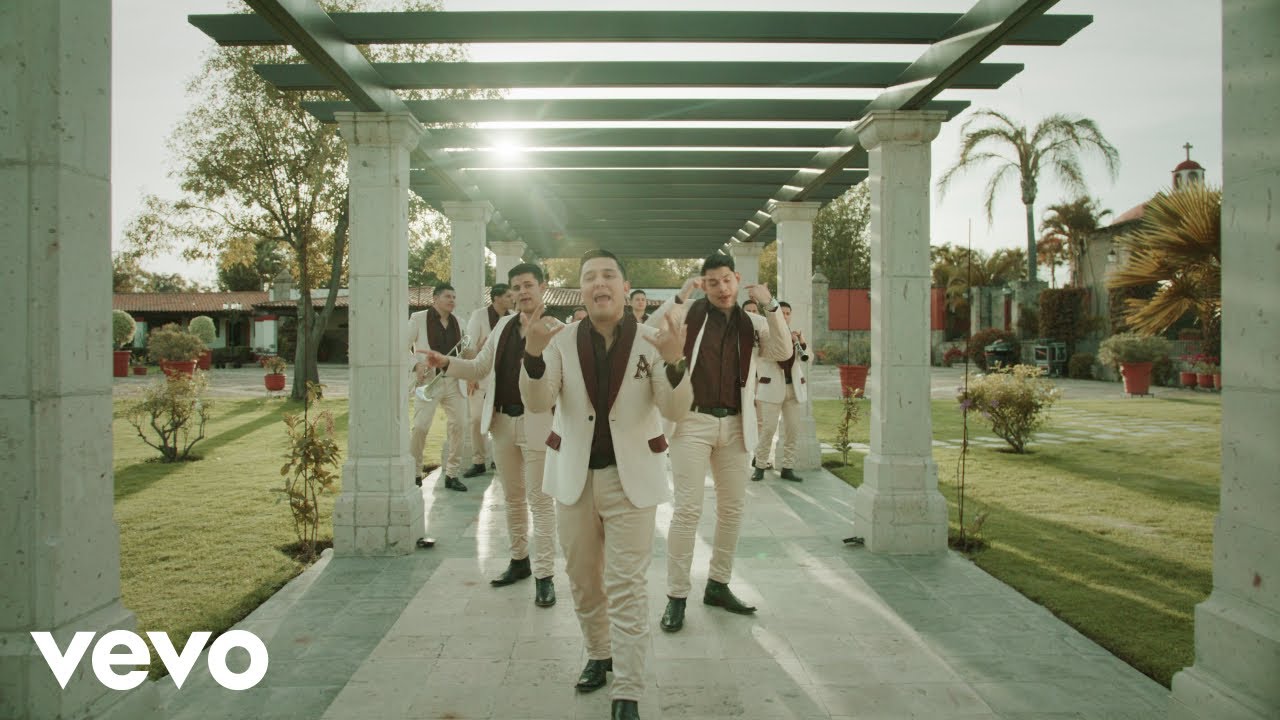 La Arrolladora Banda El Limón De René Camacho – El Ligue