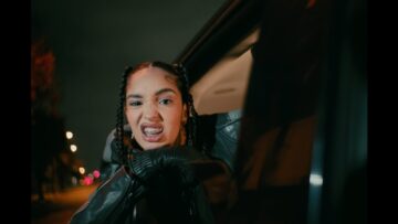 Dina Ayada – Love Me