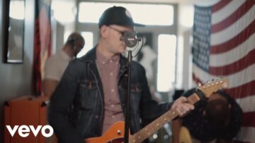 The Glory Game – Disconnected